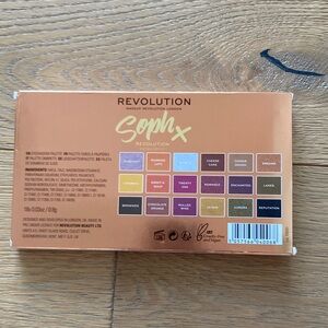 Revolution Soph X Extra Spice Palette